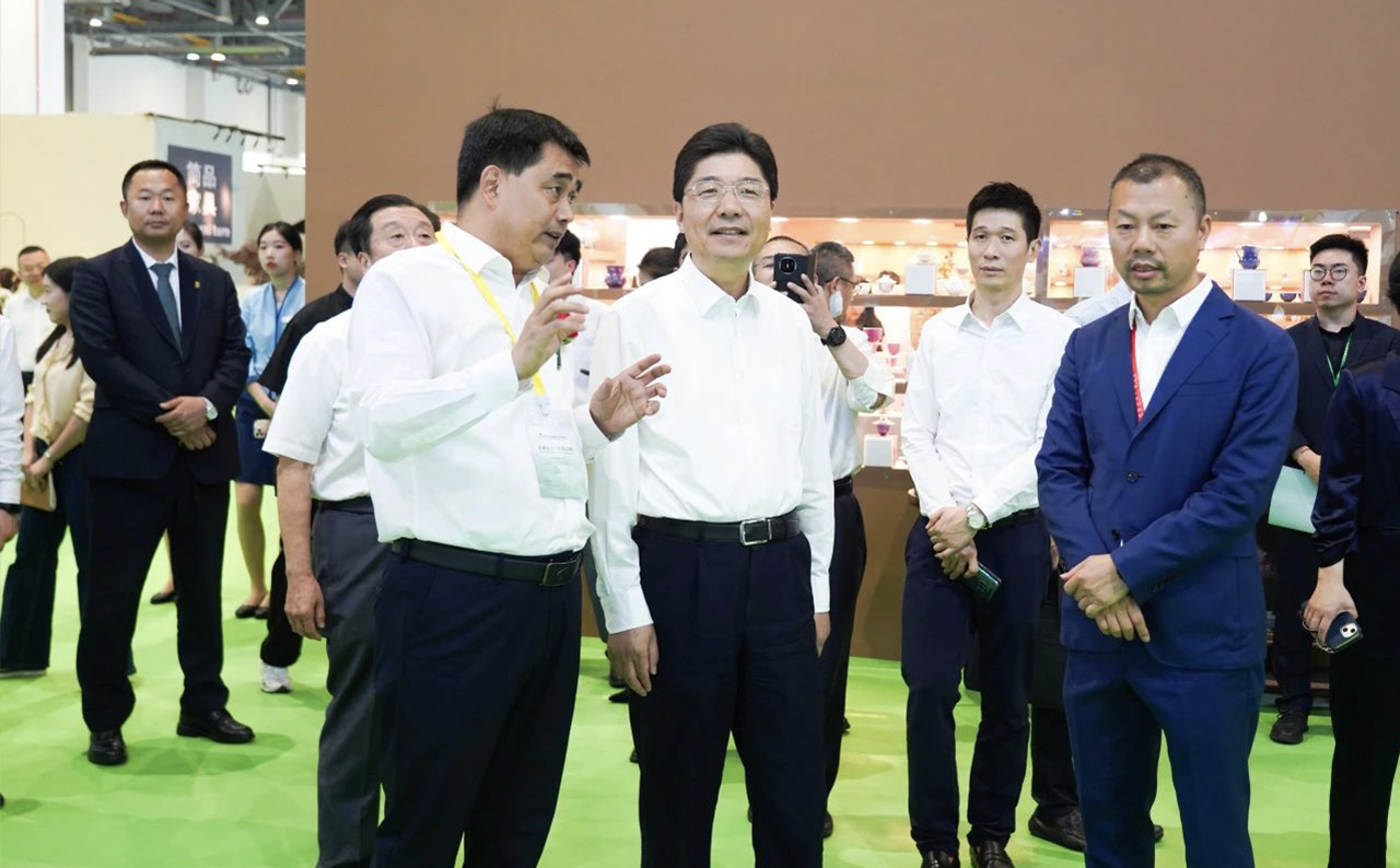 东升国际-「品质引领发展,专一成就将来」